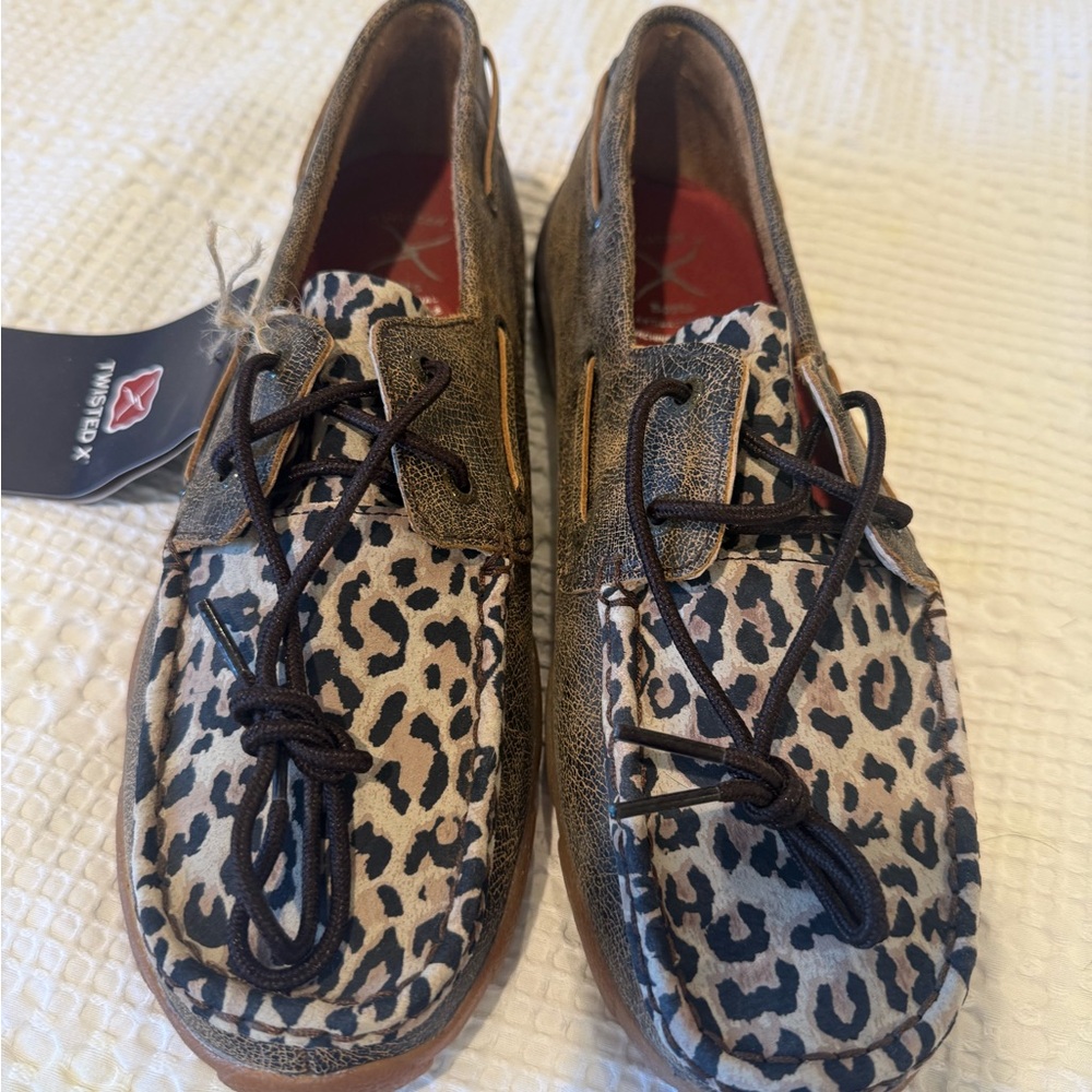 Twisted X women’s cheetah print driving moccasins